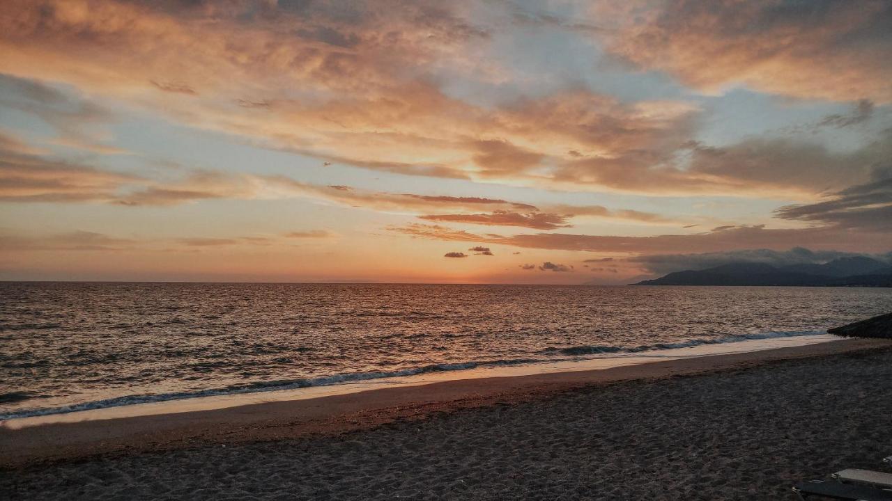Casa Costa Suites Kanali  Bagian luar foto
